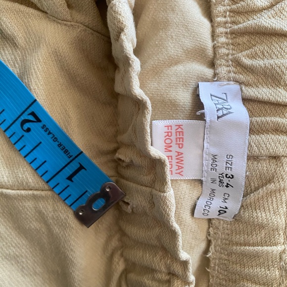 Used - Picture 2 of 6